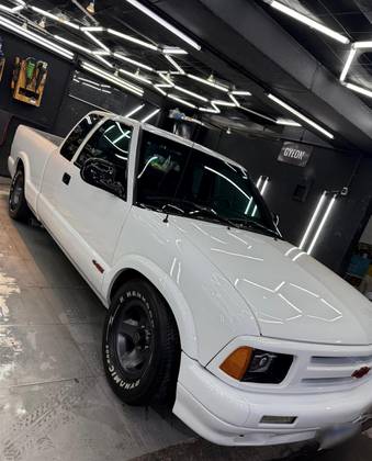 CHEVROLET S10 4.3 SFI DLX 4X2 CS V6 12V GASOLINA 2P MANUAL CHEVROLET S10 4.3 SFI DLX 4X2 CS V6 12V GASOLINA 2P MANUAL